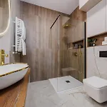 Olszynki Park 1- High-end Luxury With View, Centre By Staynest 아파트 제수프