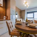 아파트 Olszynki Park 1- High-end Luxury With View, Centre By Staynest *