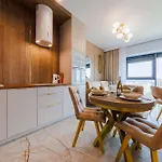 Olszynki Park 1- High-end Luxury With View, Centre By Staynest 제수프