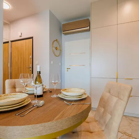 Olszynki Park 1- High-end Luxury With View, Centre By Staynest *