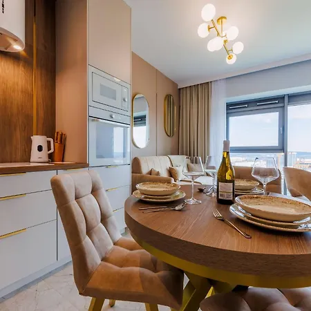 شقة Olszynki Park 1- High-end Luxury With View, Centre By Staynest *